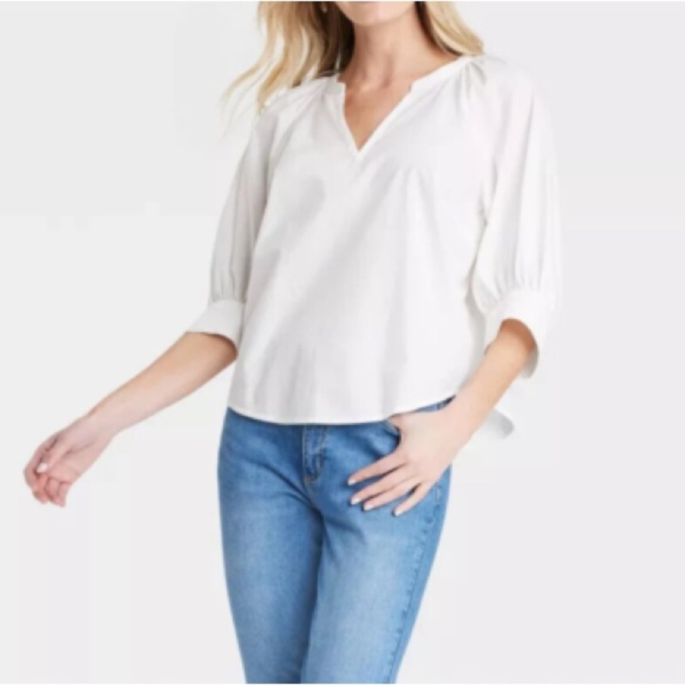 Universal Thread White Blouse